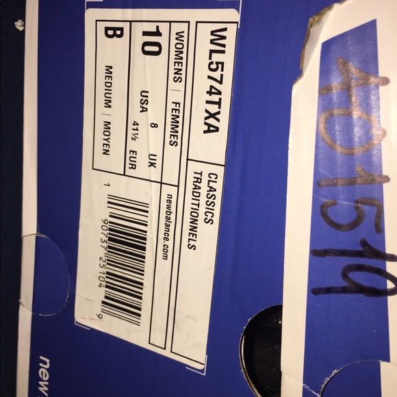 New Balance - Picture 2 of 2